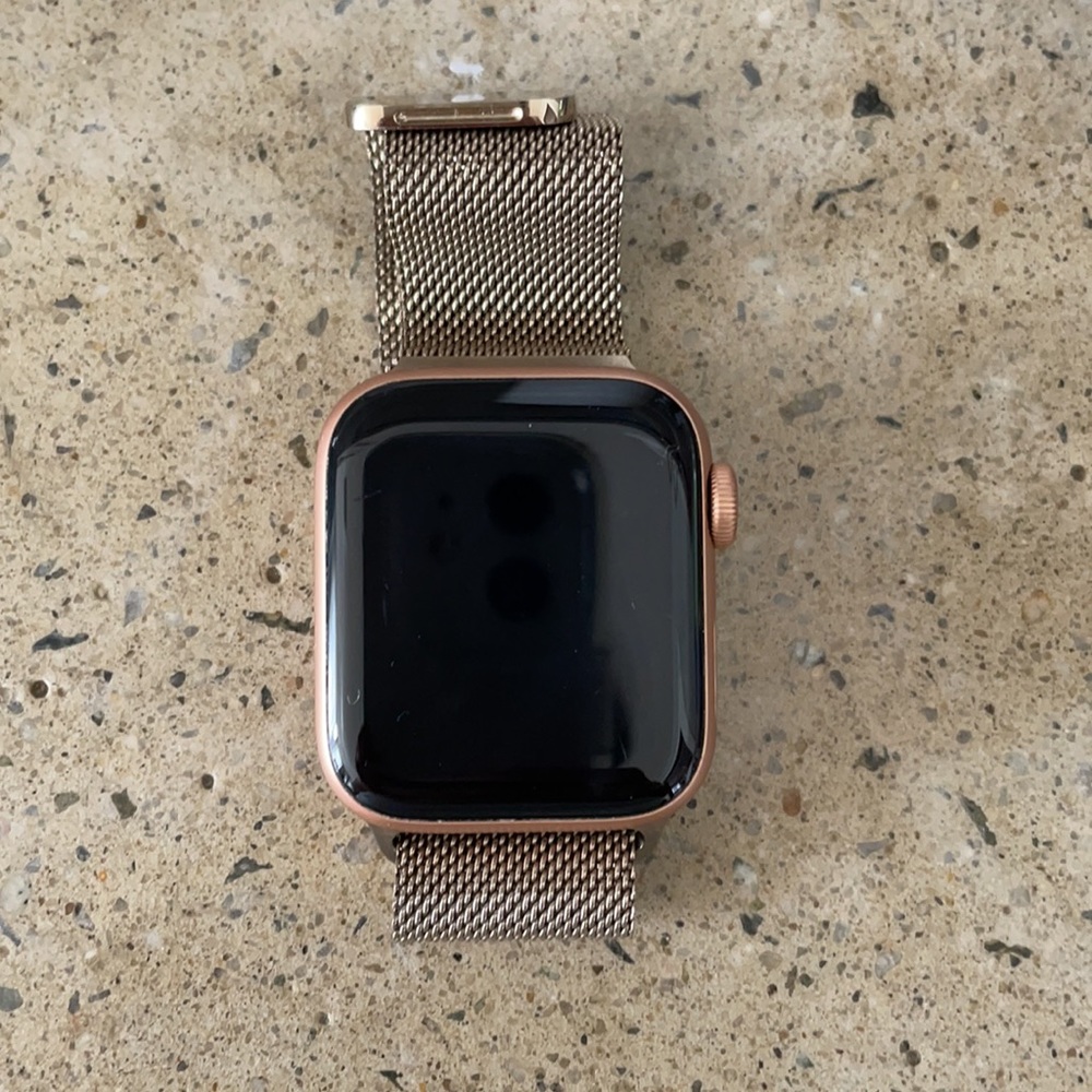 Apple Watch SE